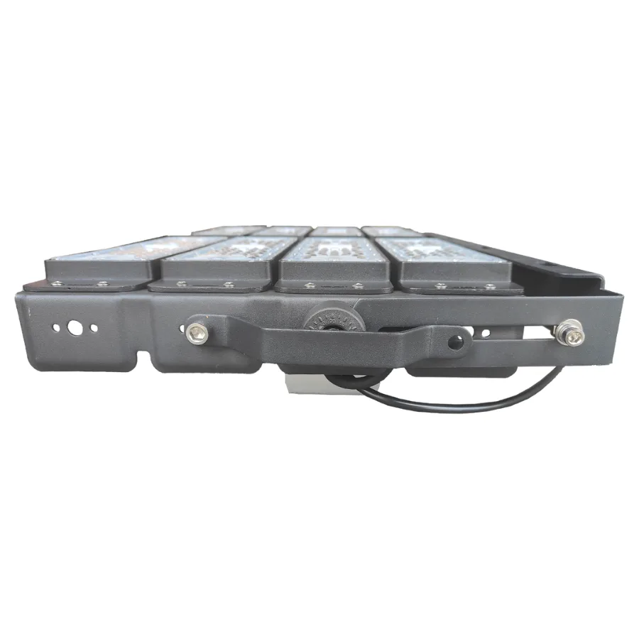 Proyector WHITE 12K LED PRO 100 W - Imagen 3